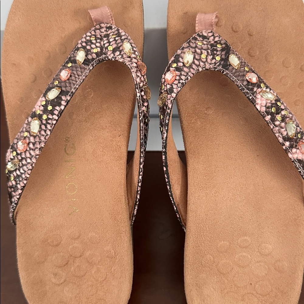 Vionic Lucia Pink Rhinestone Sandals, Sz 8 - Picture 2 of 7